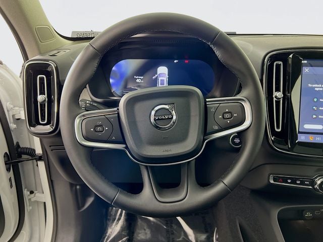 2026 Volvo XC40 B5 Ultra