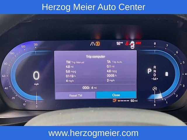 2023 Volvo XC40 B5 Ultimate