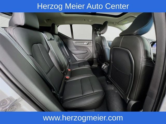 2023 Volvo XC40 B5 Ultimate