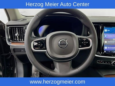 2025 Volvo V60 Cross Country B5 Plus