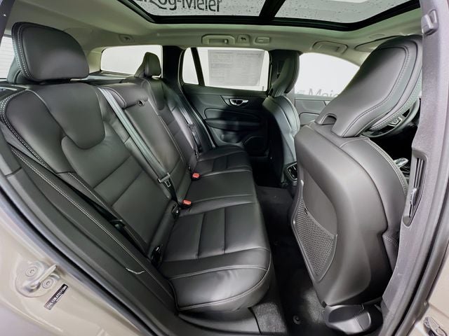 2026 Volvo V60 Cross Country B5 Ultra