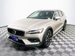 2026 Volvo V60 Cross Country B5 Ultra