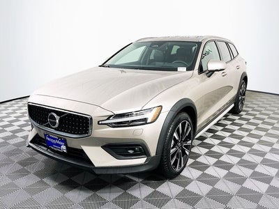 2026 Volvo V60 Cross Country B5 Ultra