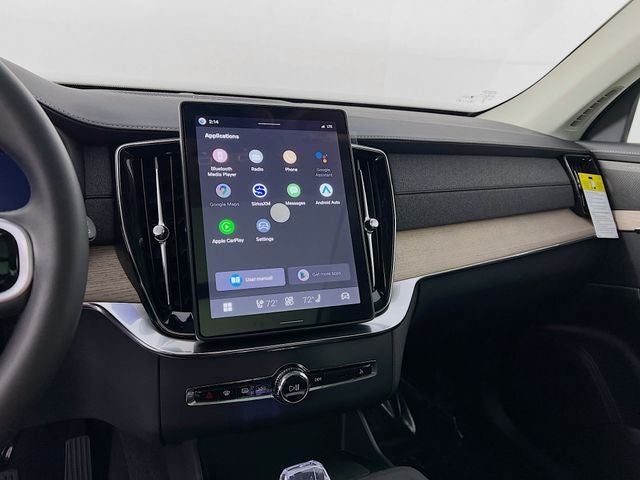 2026 Volvo XC90 B5 Plus
