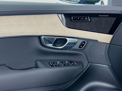 2026 Volvo XC90 B5 Plus