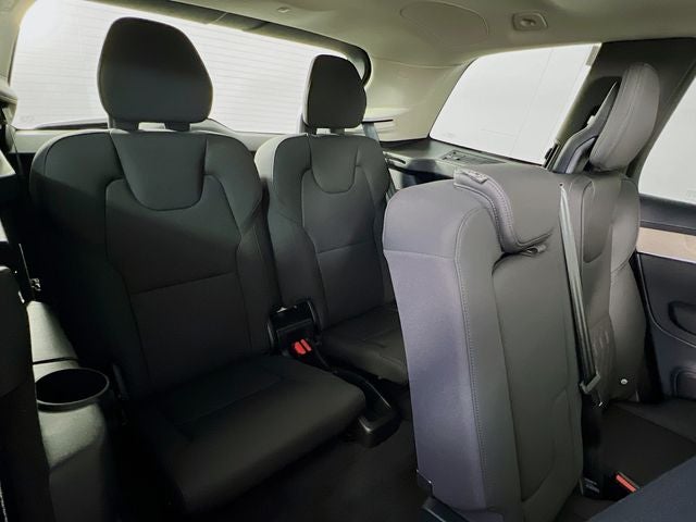 2026 Volvo XC90 B5 Plus
