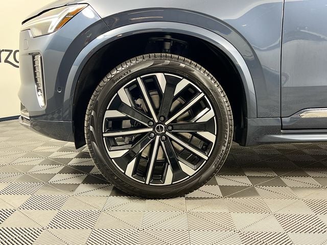 2026 Volvo XC90 B5 Plus