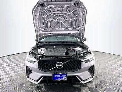 2026 Volvo XC60 B5 Plus