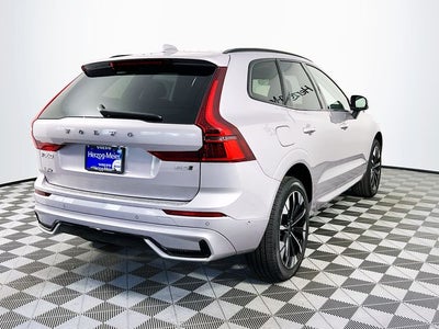 2026 Volvo XC60 B5 Plus