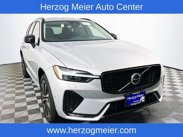 2025 Volvo XC60 B5 Plus