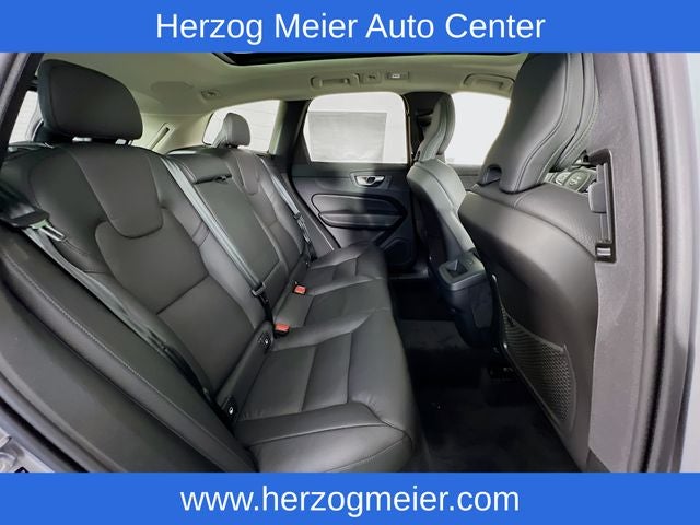 2025 Volvo XC60 B5 Plus