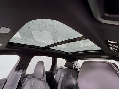 2026 Volvo XC60 B5 Ultra Black Edition