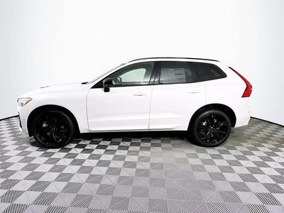 2026 Volvo XC60 B5 Ultra Black Edition