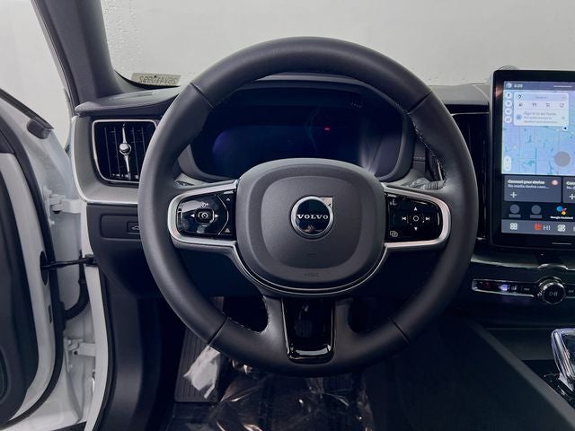 2026 Volvo XC60 B5 Ultra Black Edition