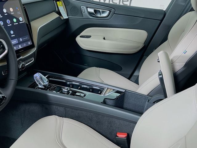2026 Volvo XC60 B5 Core