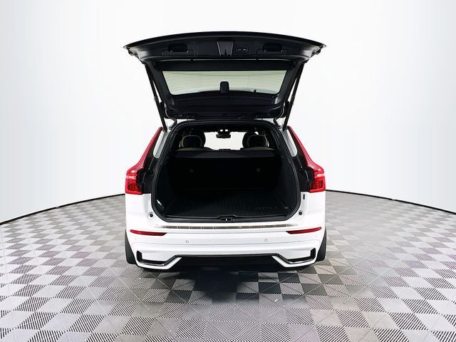 2026 Volvo XC60 B5 Core