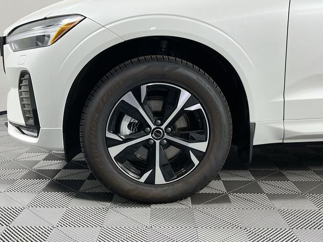 2026 Volvo XC60 B5 Core