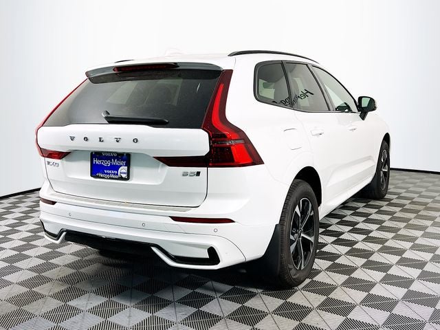 2026 Volvo XC60 B5 Core