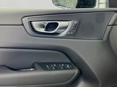 2026 Volvo XC60 B5 Core