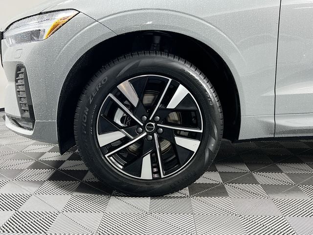 2026 Volvo XC60 B5 Core
