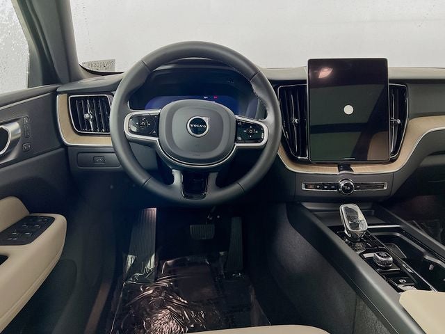 2026 Volvo XC60 B5 Core