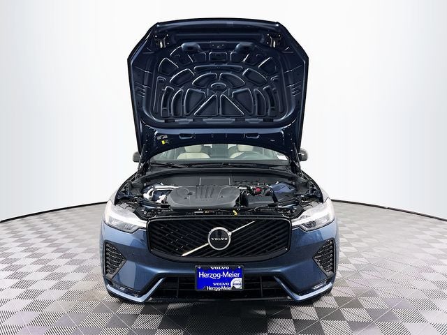 2026 Volvo XC60 B5 Core