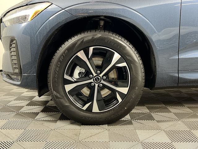 2026 Volvo XC60 B5 Core