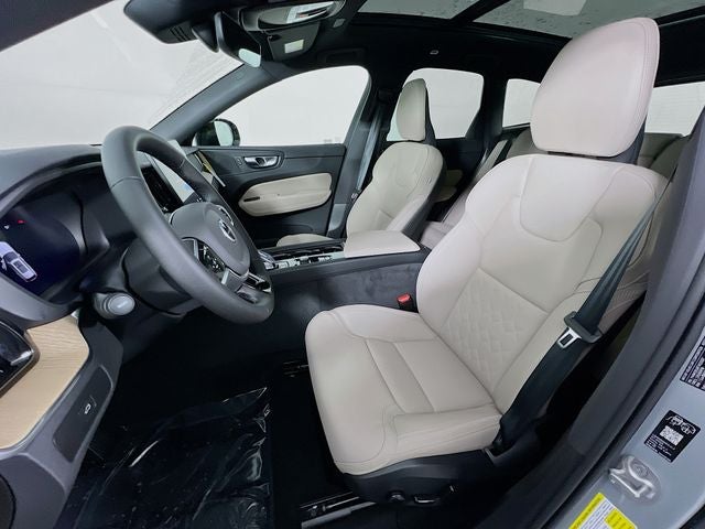 2026 Volvo XC60 B5 Core