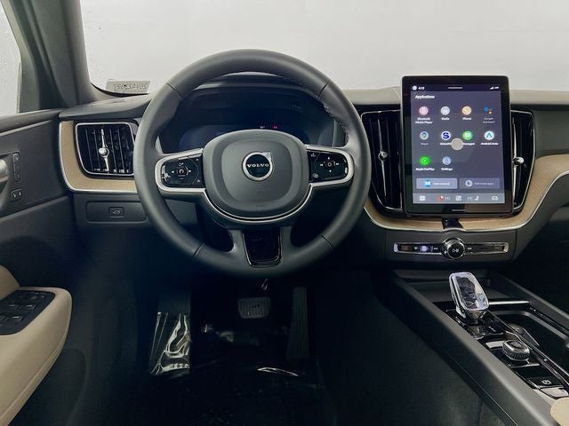 2026 Volvo XC60 B5 Core