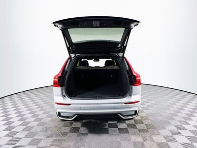 2026 Volvo XC60 B5 Core