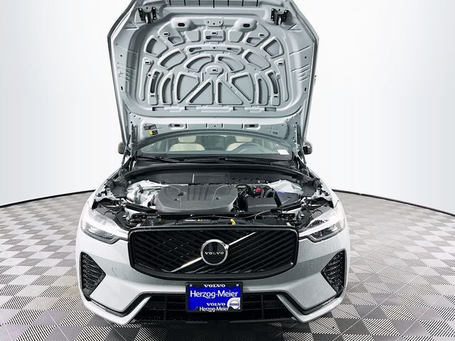 2026 Volvo XC60 B5 Core