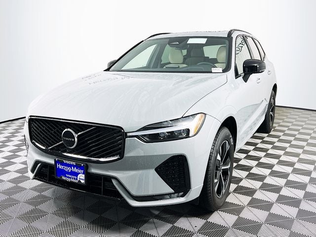 2026 Volvo XC60 B5 Core