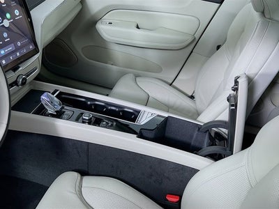 2026 Volvo XC60 B5 Ultra