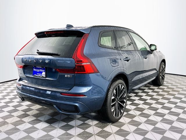 2026 Volvo XC60 B5 Ultra