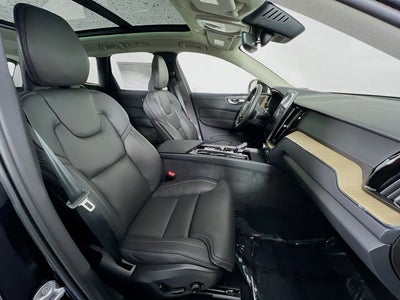 2026 Volvo XC60 B5 Ultra