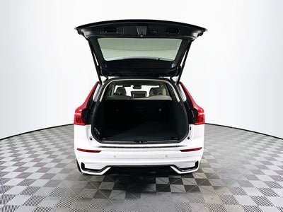 2026 Volvo XC60 B5 Ultra