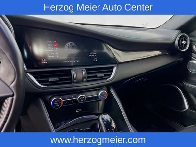 2017 Alfa Romeo Giulia Quadrifoglio