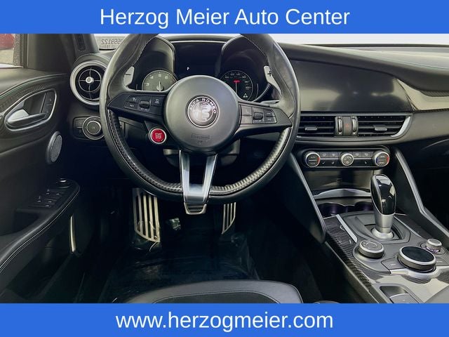 2017 Alfa Romeo Giulia Quadrifoglio