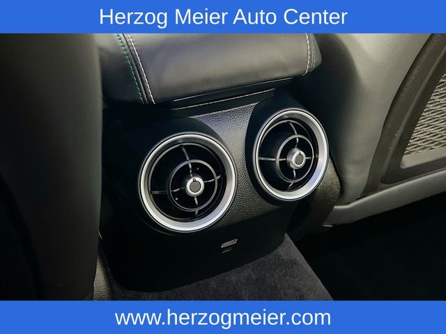 2017 Alfa Romeo Giulia Quadrifoglio