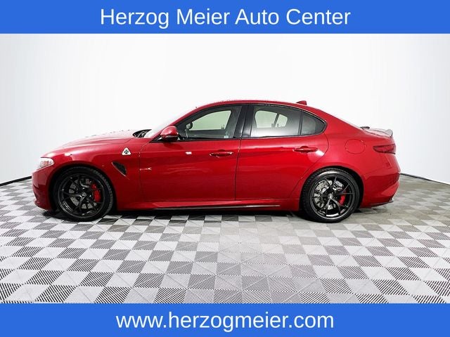 2017 Alfa Romeo Giulia Quadrifoglio